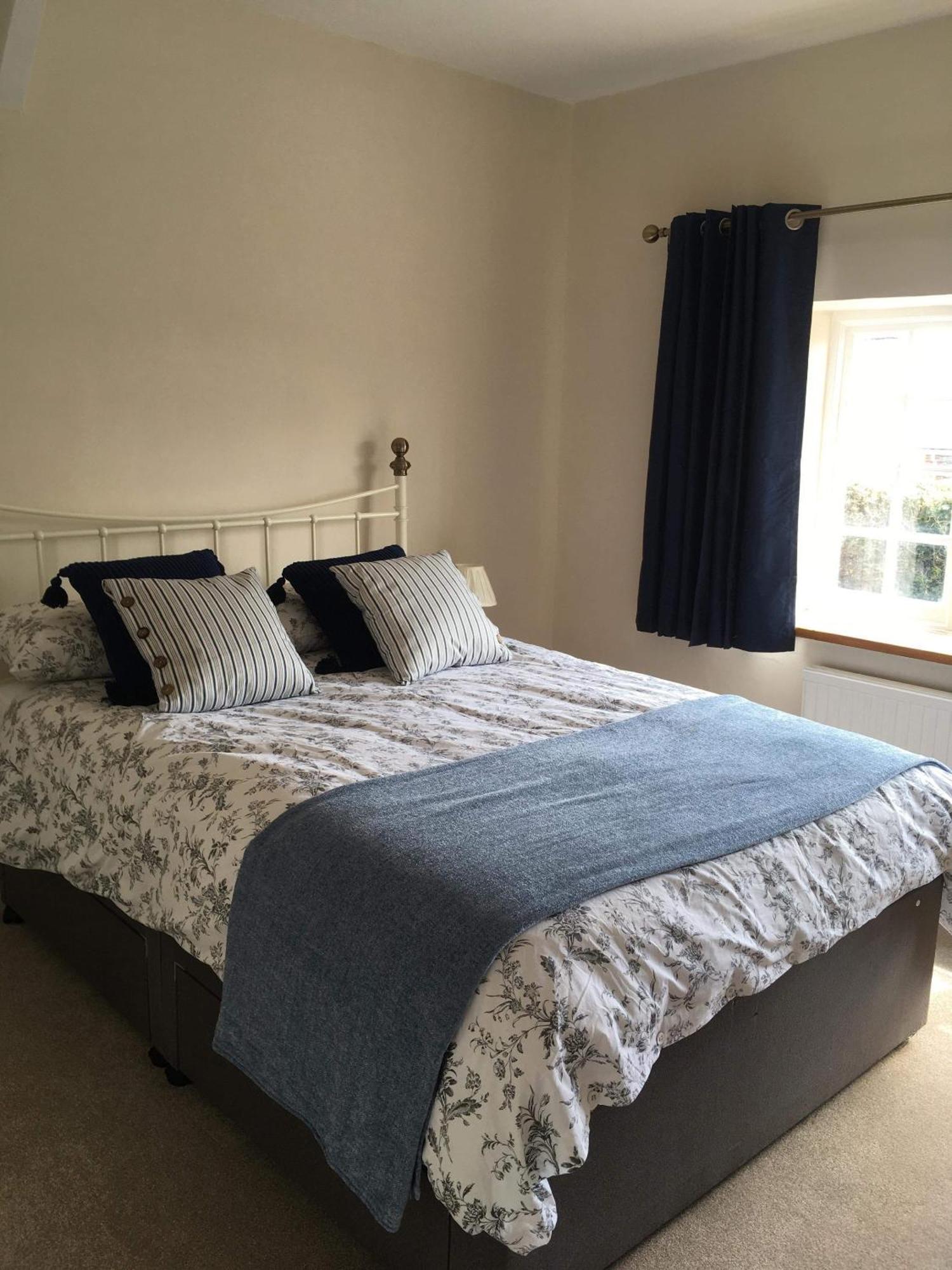 Blue Lion Inn Lewdown Eksteriør bilde